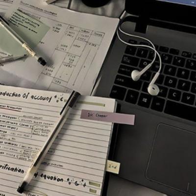 ders çalışırken odaklanmalıkk (concentrate to study)